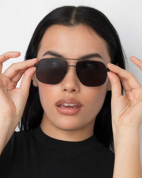 Amelia / Black Metal & Grey Lens - Shade Files
